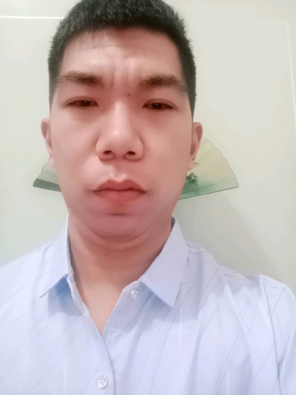 逍遥哥的第一张照片--驻马店相亲服务中心