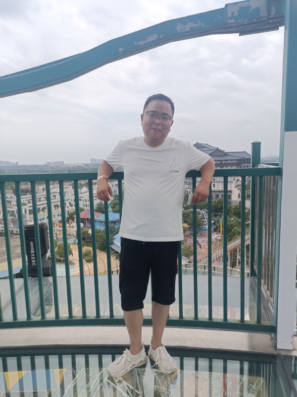 飞哥的第一张照片--驻马店相亲服务中心