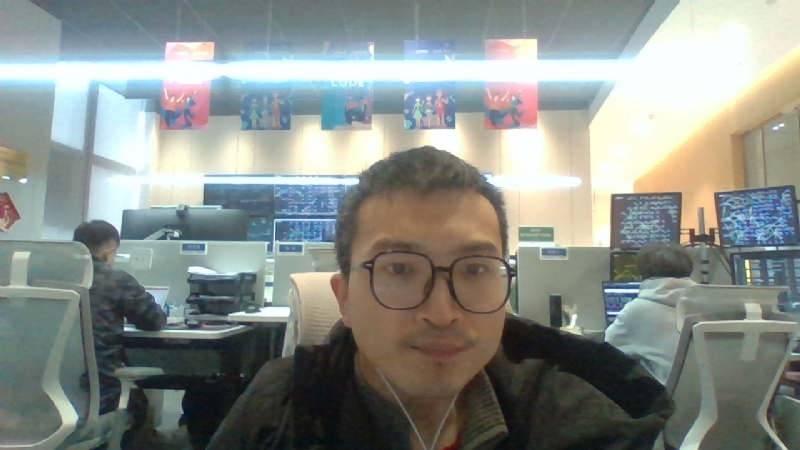 飞翔的蜻蜓的第一张照片--驻马店相亲服务中心