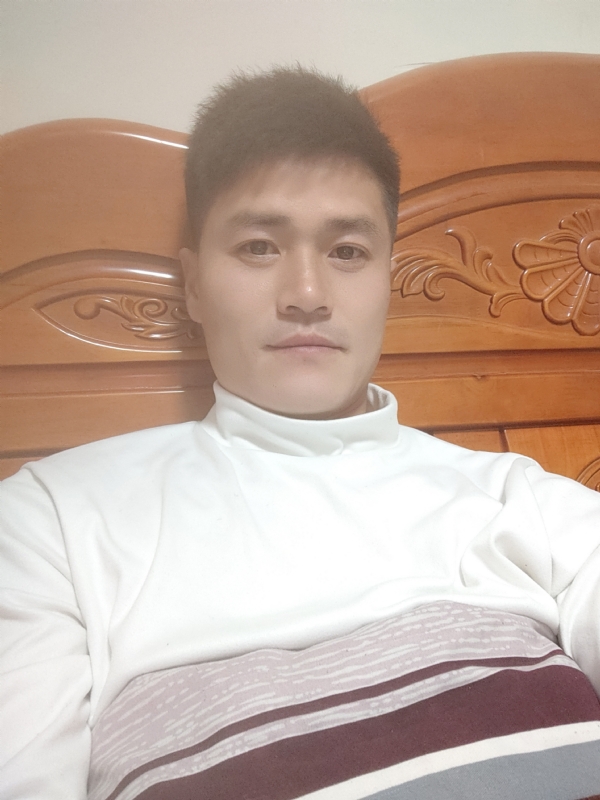 网球罗的第四张照片--驻马店相亲服务中心