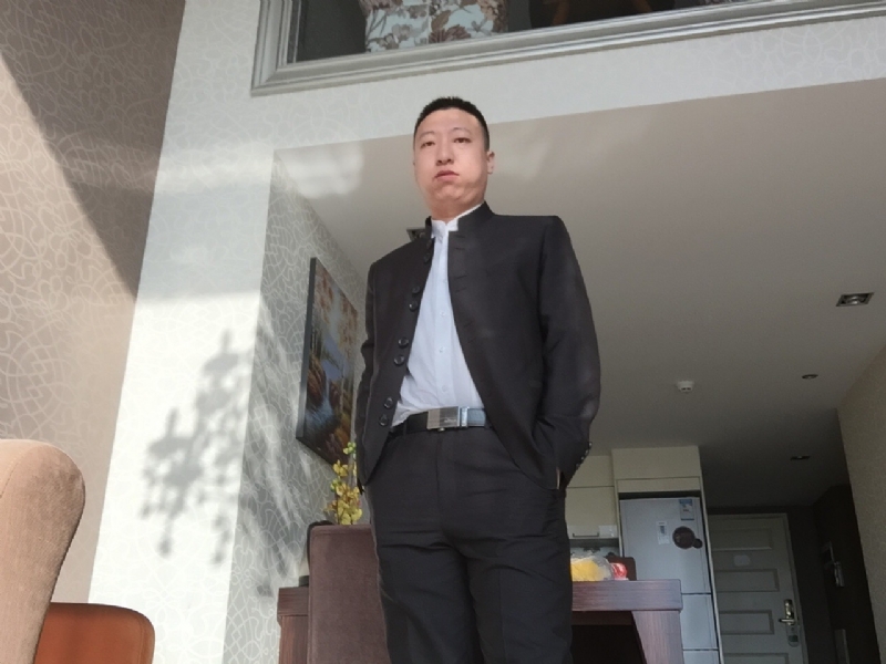 雅小炁的第一张照片--驻马店相亲服务中心