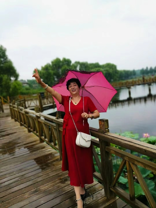 陈姐的第一张照片--驻马店相亲服务中心