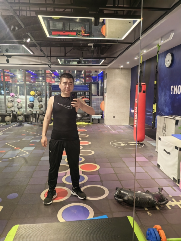 哈哈哈哈哈的第一张照片--驻马店相亲服务中心