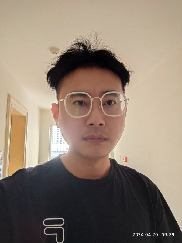 信带小李的第一张照片--驻马店相亲服务中心