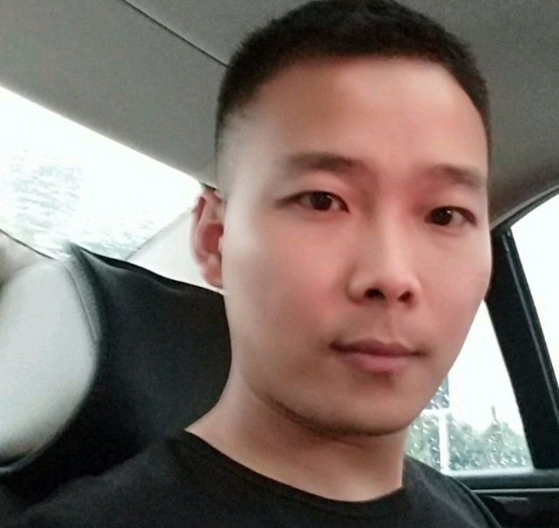 李先生的第二张照片--驻马店相亲服务中心