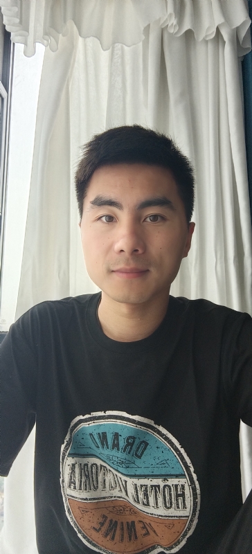 叶秋的第二张照片--驻马店相亲服务中心