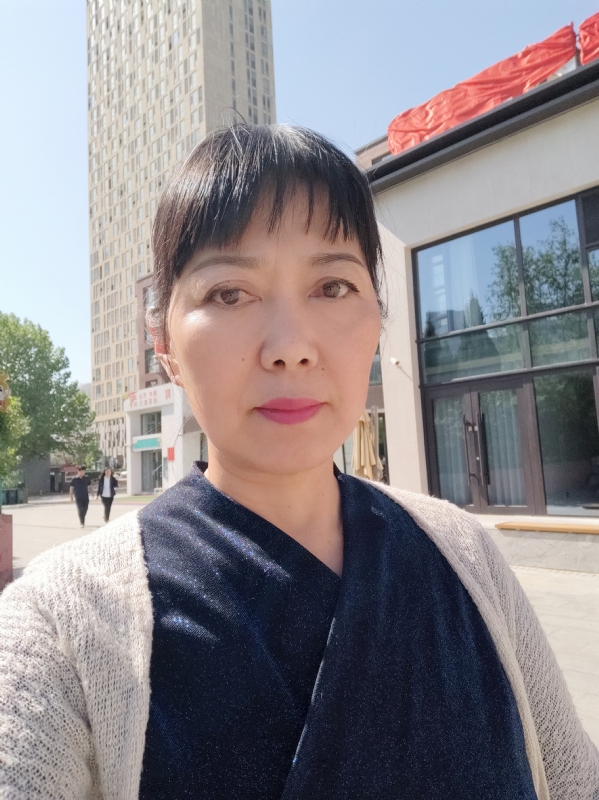 天山雪莲的第一张照片--驻马店相亲服务中心