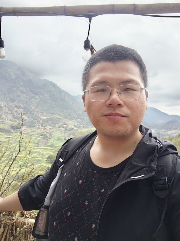 青山的第三张照片--驻马店相亲服务中心