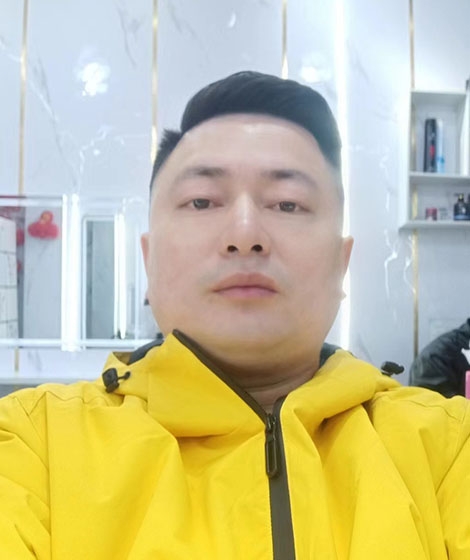 曾哥的第一张照片--驻马店相亲服务中心