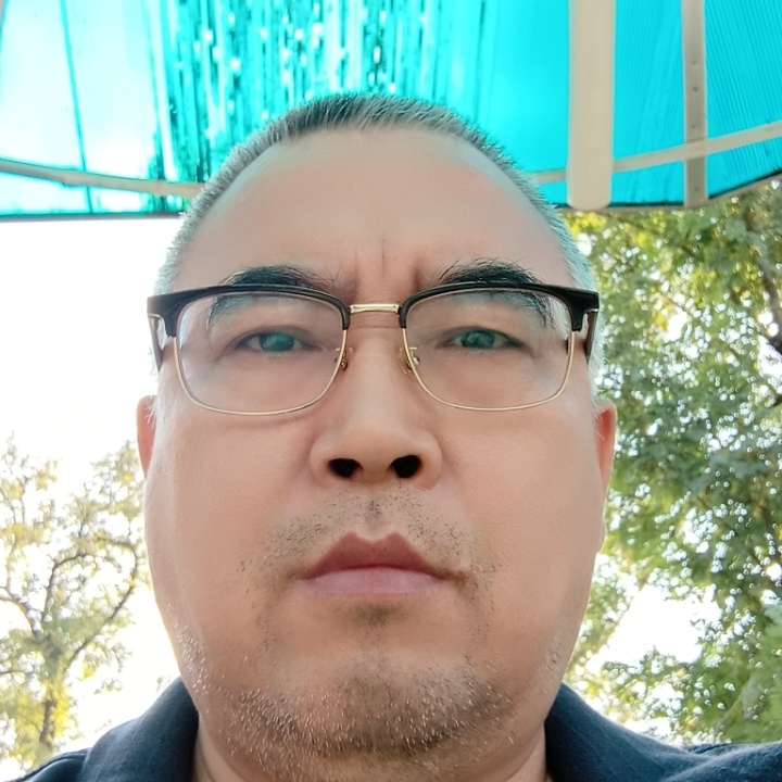 绿萝的第一张照片--驻马店相亲服务中心