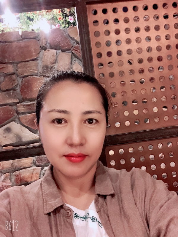 雲雲的第一张照片--驻马店相亲服务中心