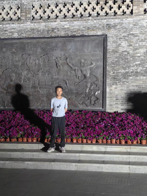 威风凛凛的第一张照片--驻马店相亲服务中心