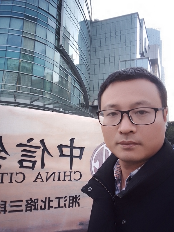 晚秋的第一张照片--驻马店相亲服务中心