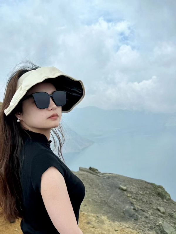 随梦的第一张照片--驻马店相亲服务中心