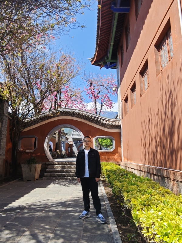 简单的第一张照片--驻马店相亲服务中心