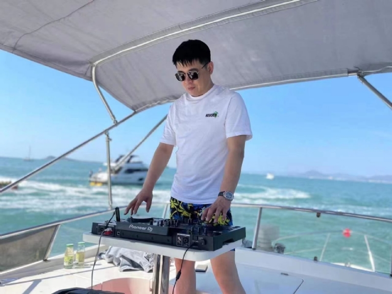 魔盒的第一张照片--驻马店相亲服务中心