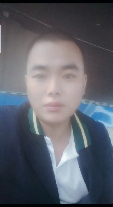 阳光男孩的第一张照片--驻马店相亲服务中心