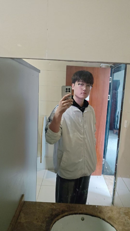 高大毛的第一张照片--驻马店相亲服务中心