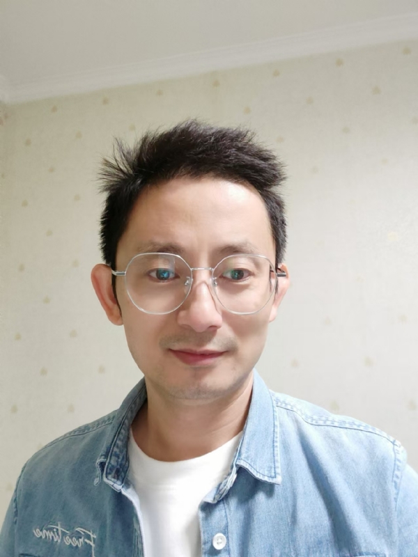 飘逸的第二张照片--驻马店相亲服务中心