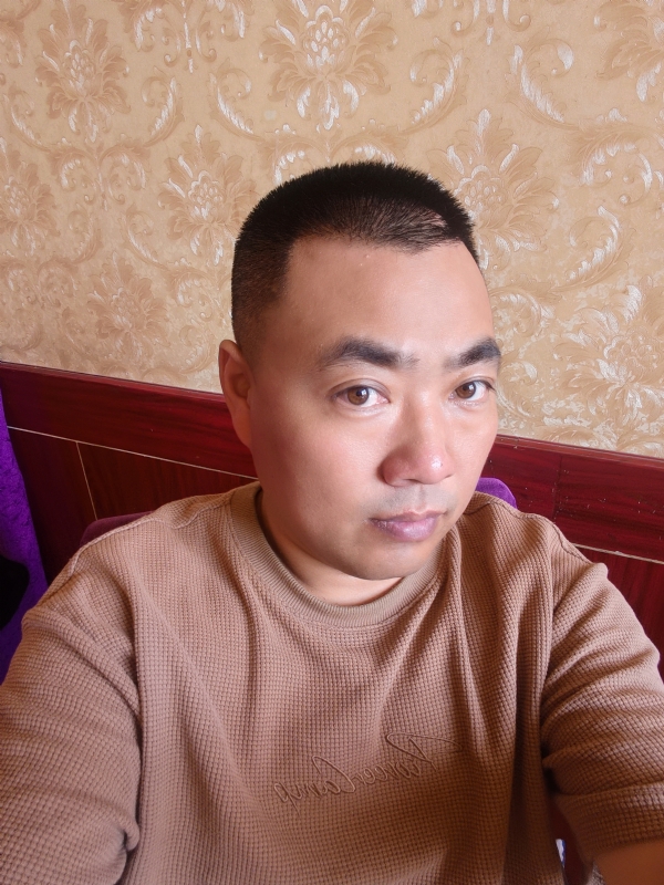 擦亮眼睛向前看的第二张照片--驻马店相亲服务中心