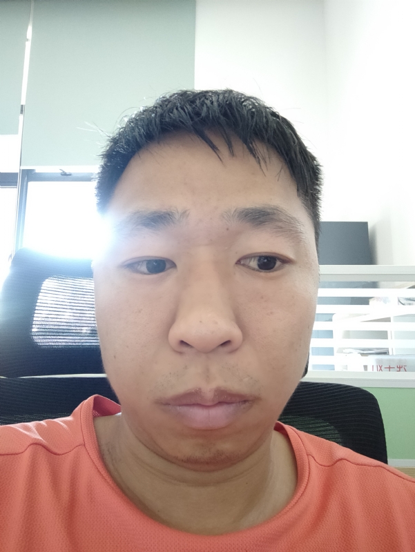 龚先生的第一张照片--驻马店相亲服务中心