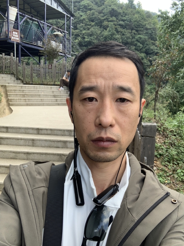 小林的第二张照片--驻马店相亲服务中心