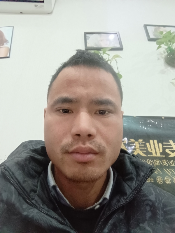 liuliyong的第一张照片--驻马店相亲服务中心