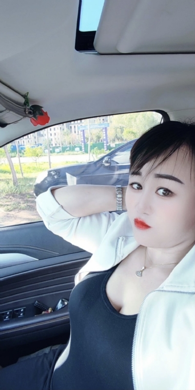 王芳燕的第四张照片--驻马店相亲服务中心