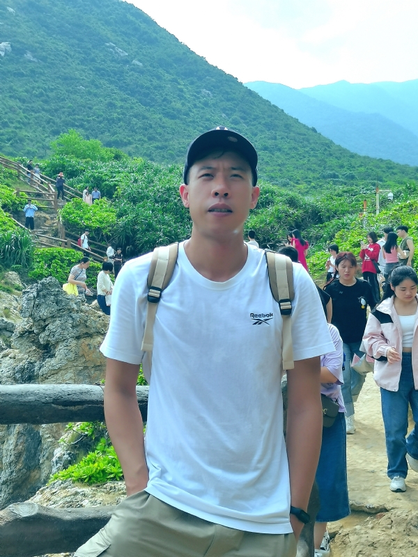 吴生的第一张照片--驻马店相亲服务中心