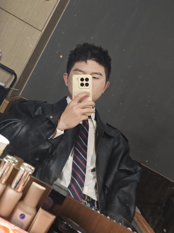 郝天翔的第一张照片--驻马店相亲服务中心