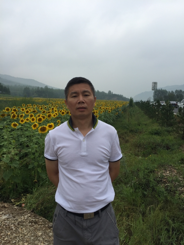 爱拼才会赢的大叔的第三张照片--驻马店相亲服务中心