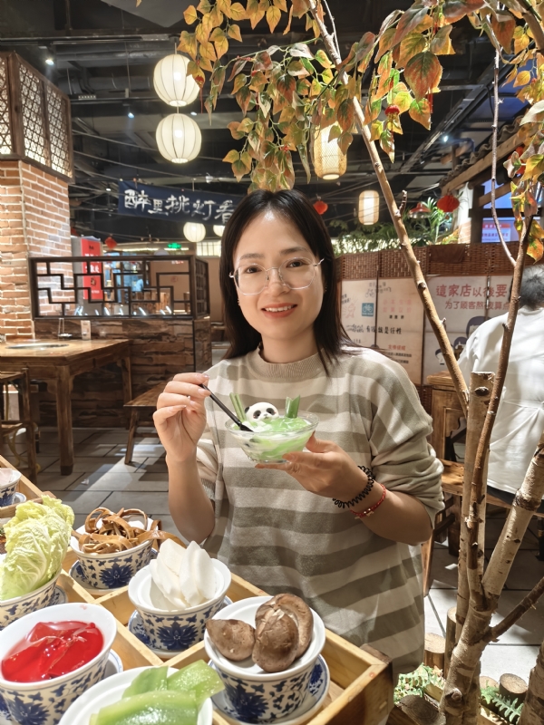 初秋的第二张照片--驻马店相亲服务中心