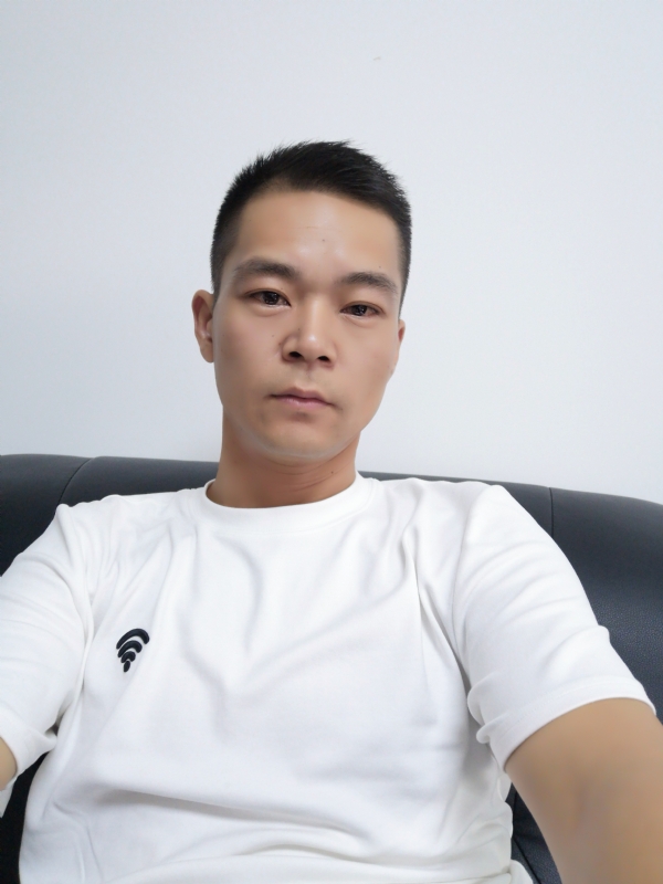 东东的第二张照片--驻马店相亲服务中心