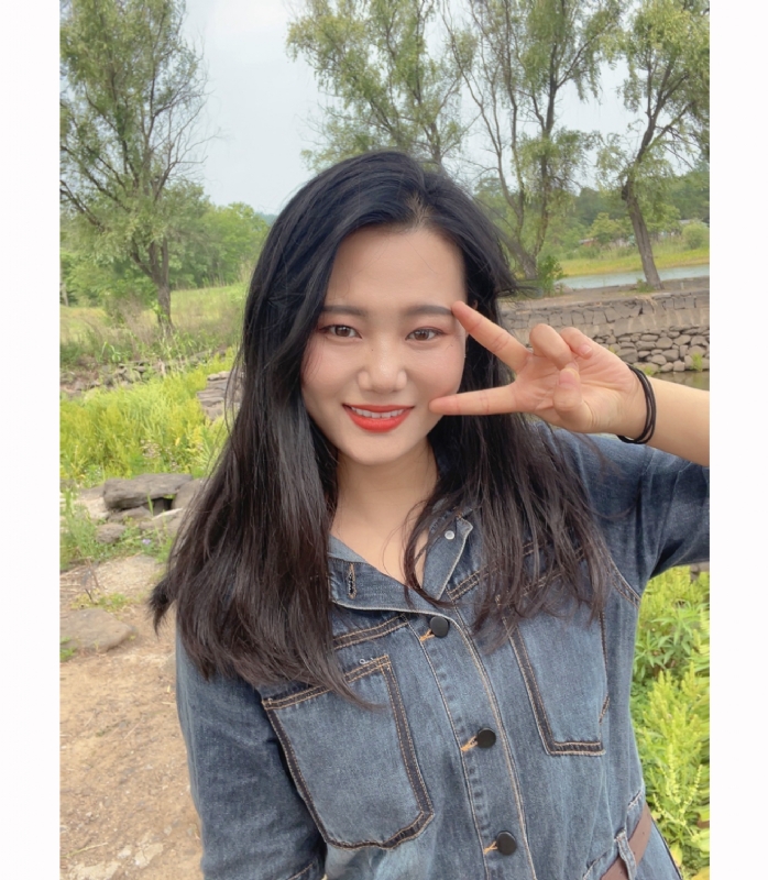 月亮的第一张照片--驻马店相亲服务中心