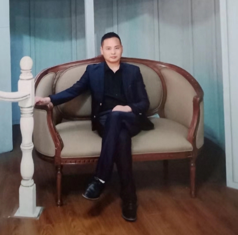 龙行天下的第二张照片--驻马店相亲服务中心