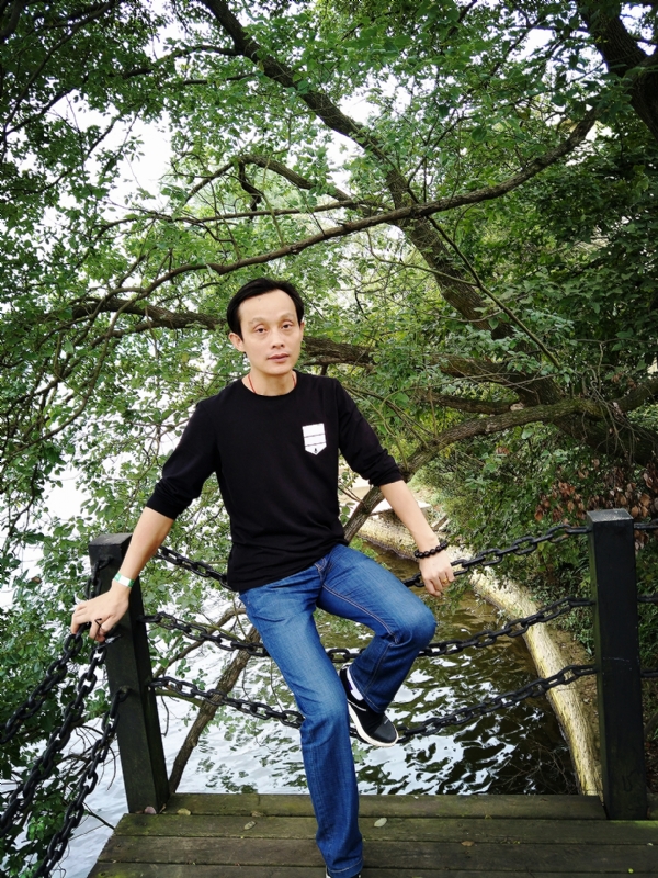 易进的第一张照片--驻马店相亲服务中心