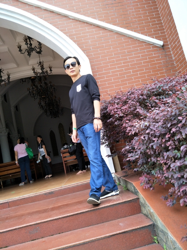 易进的第二张照片--驻马店相亲服务中心