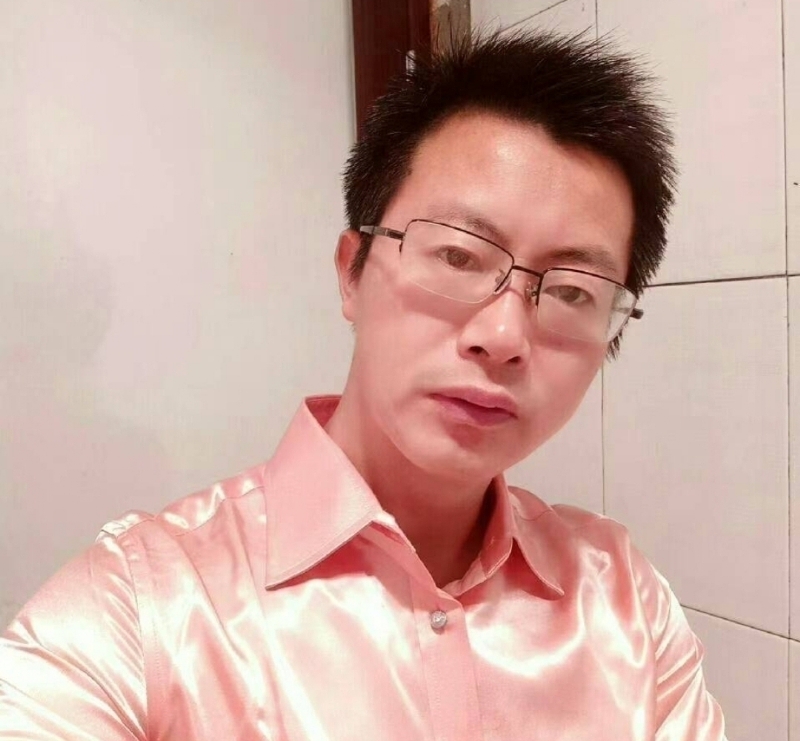 亮亮的第一张照片--驻马店相亲服务中心