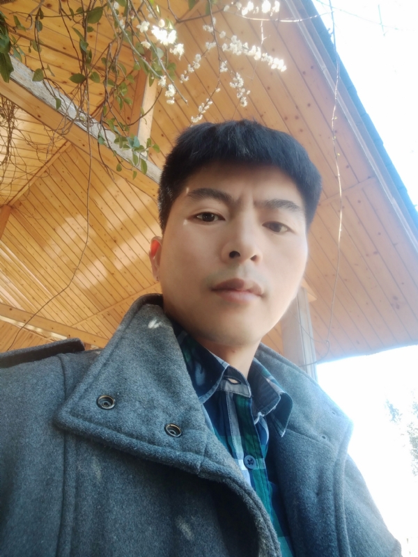 阿明的第二张照片--驻马店相亲服务中心