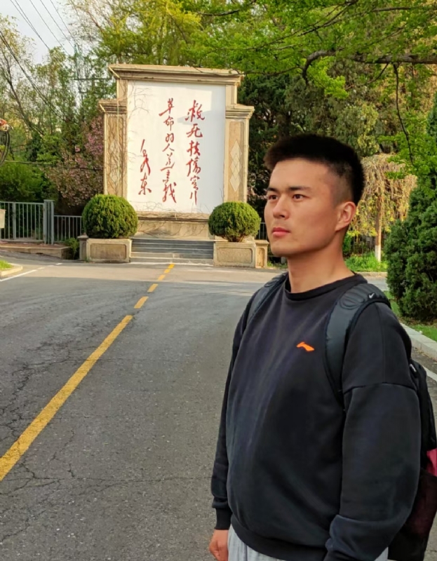 潮生的第二张照片--驻马店相亲服务中心