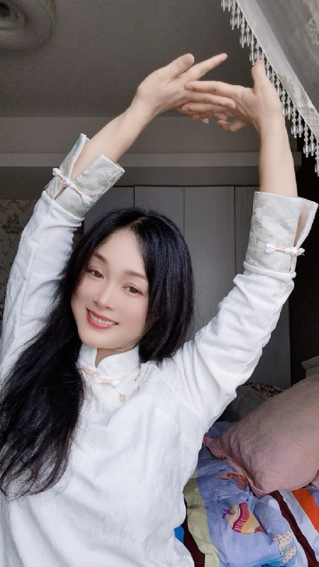 伊伊的第三张照片--驻马店相亲服务中心