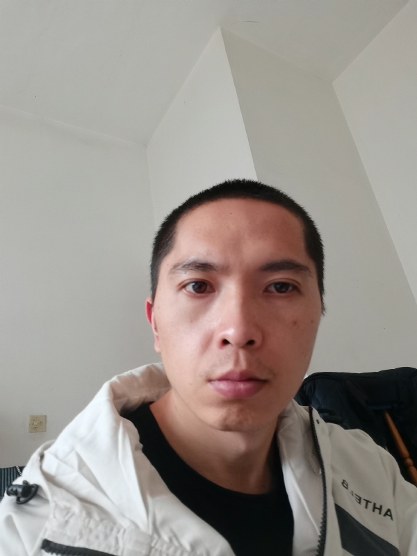 至诚的第一张照片--驻马店相亲服务中心