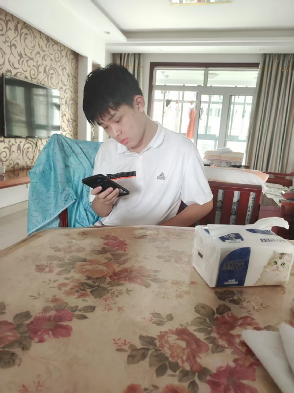 铁在烧的第一张照片--驻马店相亲服务中心