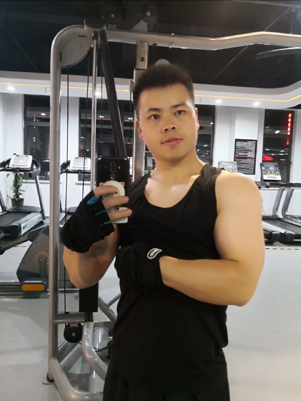 范迪塞尔的第二张照片--驻马店相亲服务中心