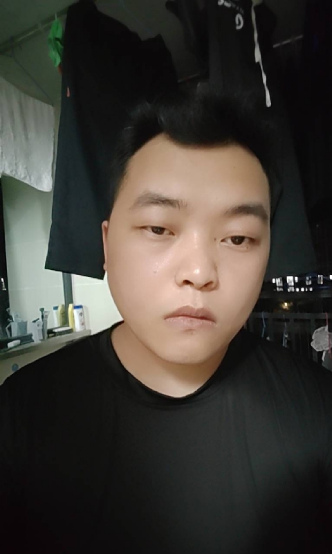 pu往事随风的第一张照片--驻马店相亲服务中心