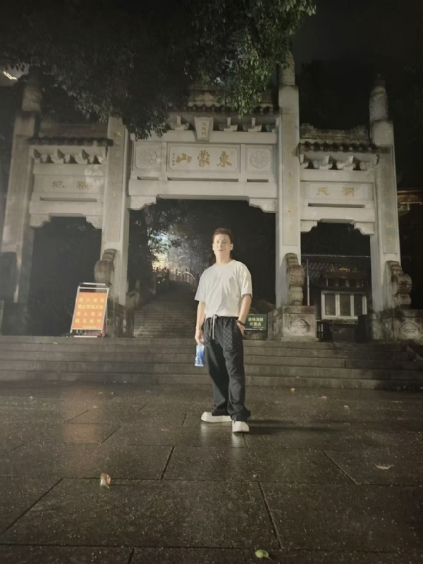 慕晨的第一张照片--驻马店相亲服务中心