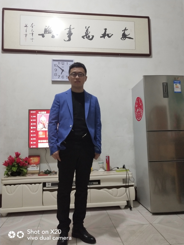 孤独的狼的第一张照片--驻马店相亲服务中心