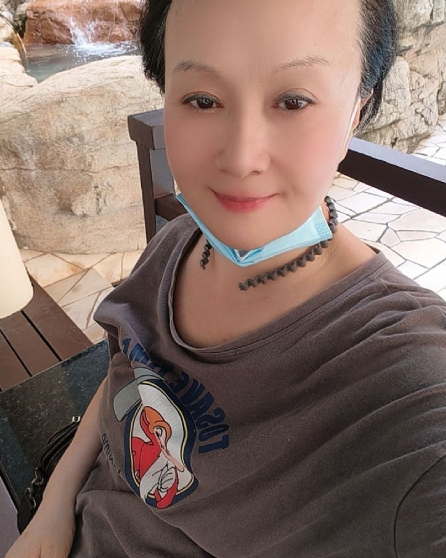 hong的第二张照片--驻马店相亲服务中心