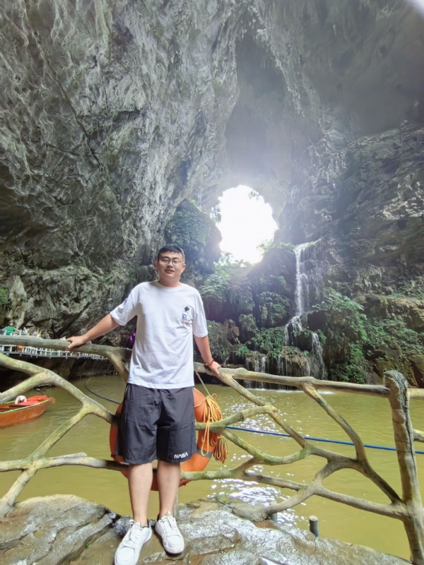 慎独的第二张照片--驻马店相亲服务中心