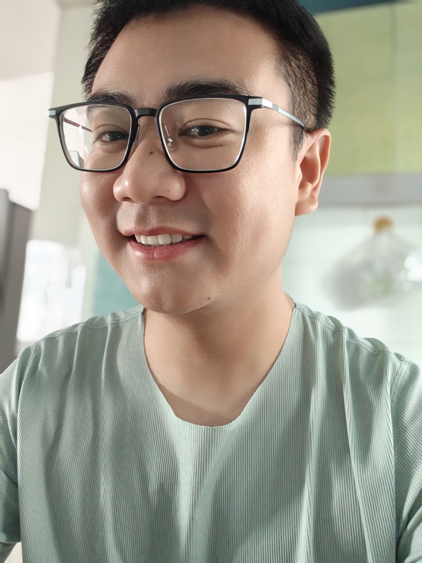 田田向上的第一张照片--驻马店相亲服务中心